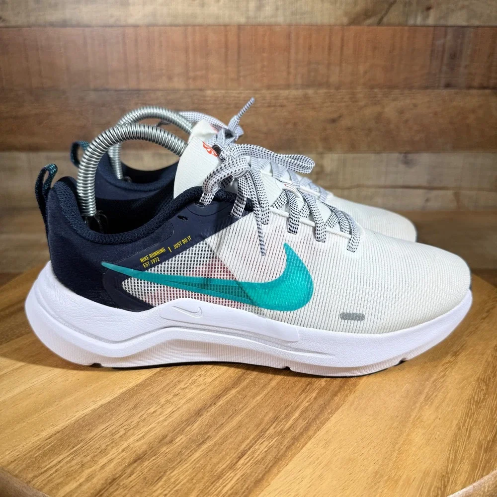 Nike Running Women 7.5 White Sneakers Shoes Downshifter 12 DD9294-103 Athletic